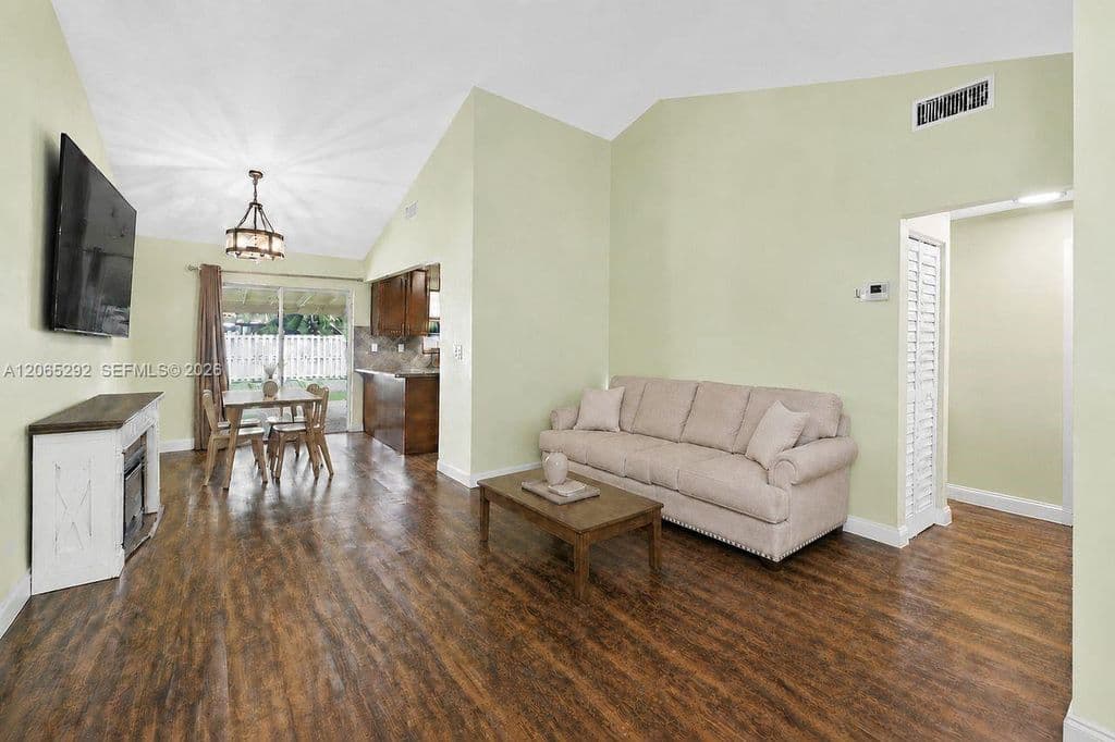 3+1 Condo — 10340 SW 154th Pl APT 41