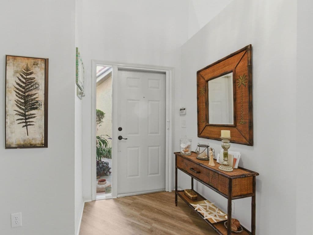 2-bedroom Single-Family Home — 6367 Long Key Lane