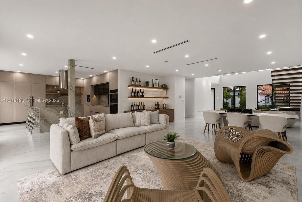4-bedroom Single-Family Home — 2265 SW 4th St