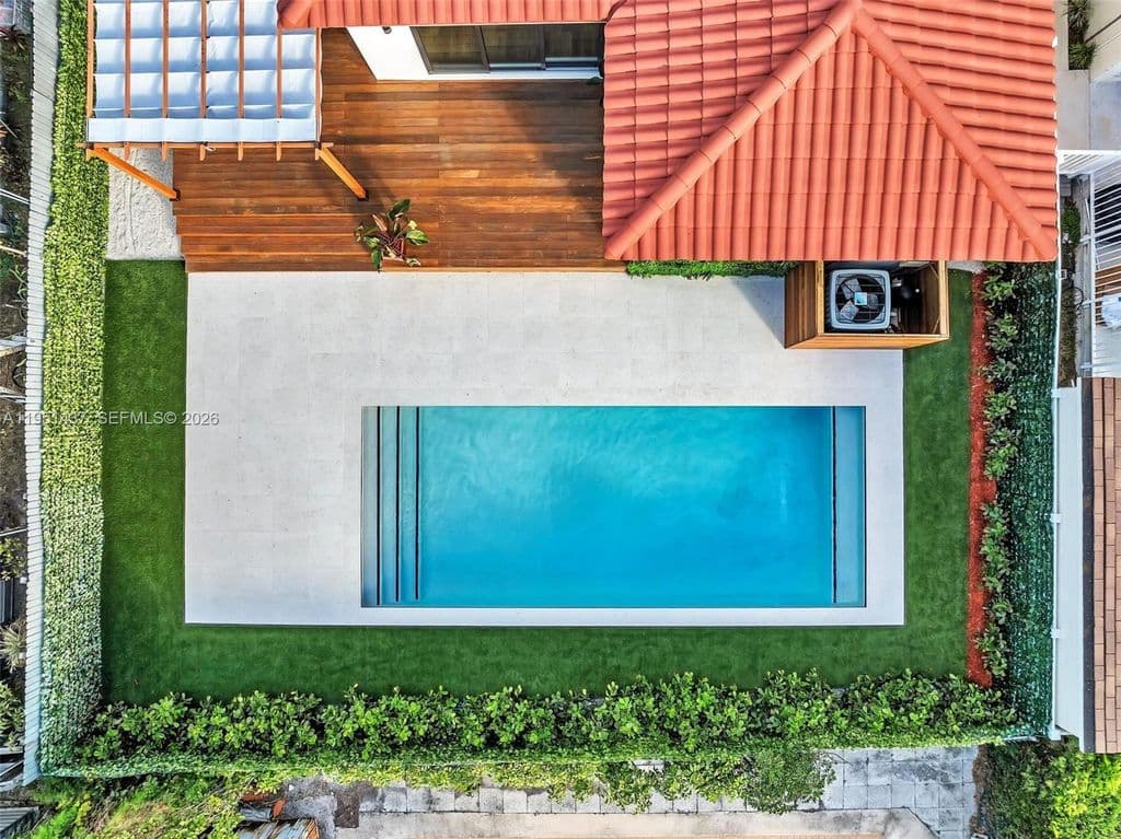 3+1 Müstakil ev — 9448 Abbott Ave