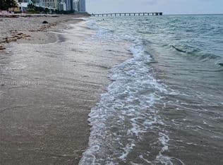 2-bedroom Condo — 17125 N Bay Rd APT 3609, Sunny Isles Beach, 33160