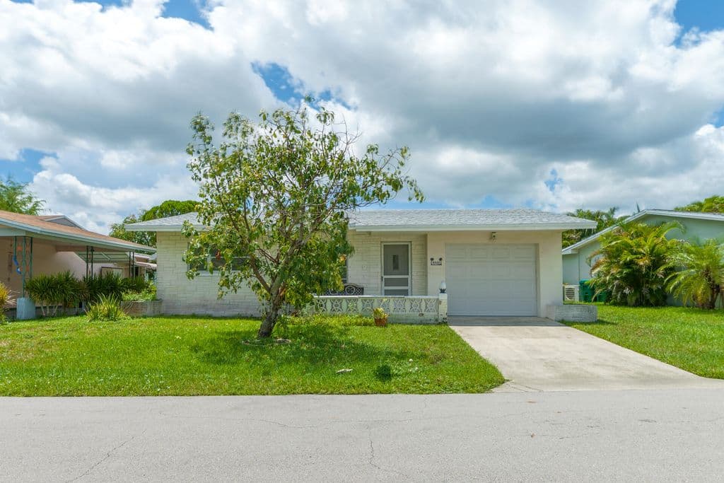 2-bedroom Single-Family Home — 4500 NW 47th Court