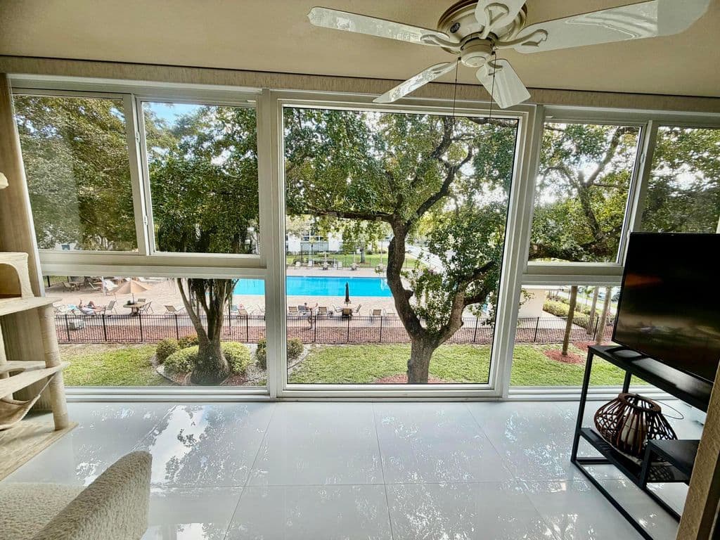 2-bedroom Condo — 2004 GRANADA Drive #M3
