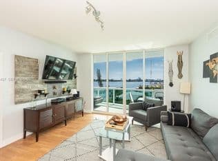 2+1 Condo — 7910 Harbor Island Dr APT 502, North Bay Village, 33141