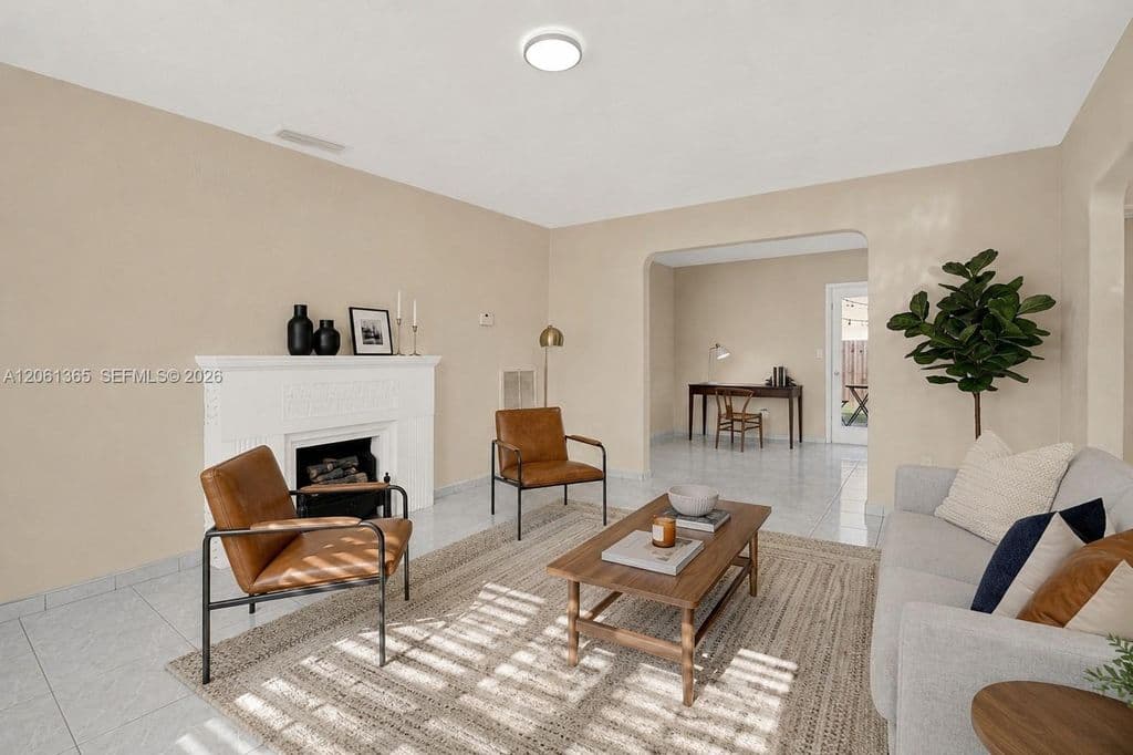 3+1 Müstakil ev — 1015 Cortez St