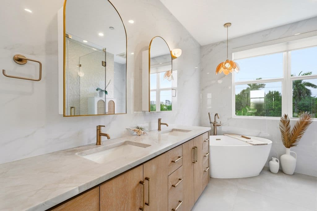 3-bedroom Property — 1210 NE 11th Avenue