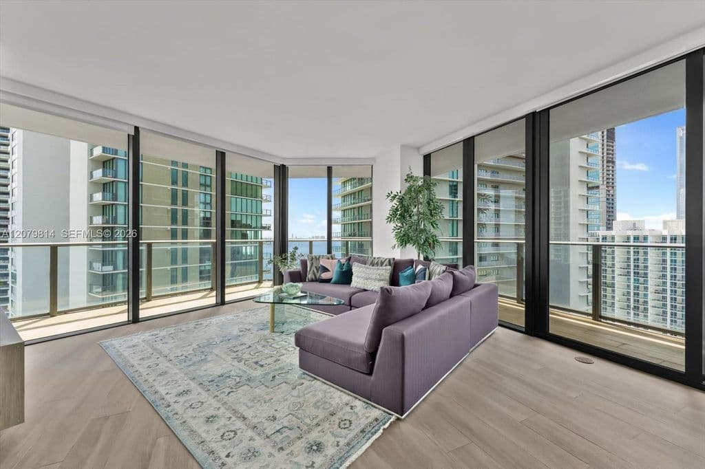 3-bedroom Condo — 501 NE 31st St Unit 2006