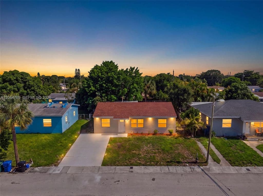 3+1 Müstakil ev — 1583 NE 152nd St