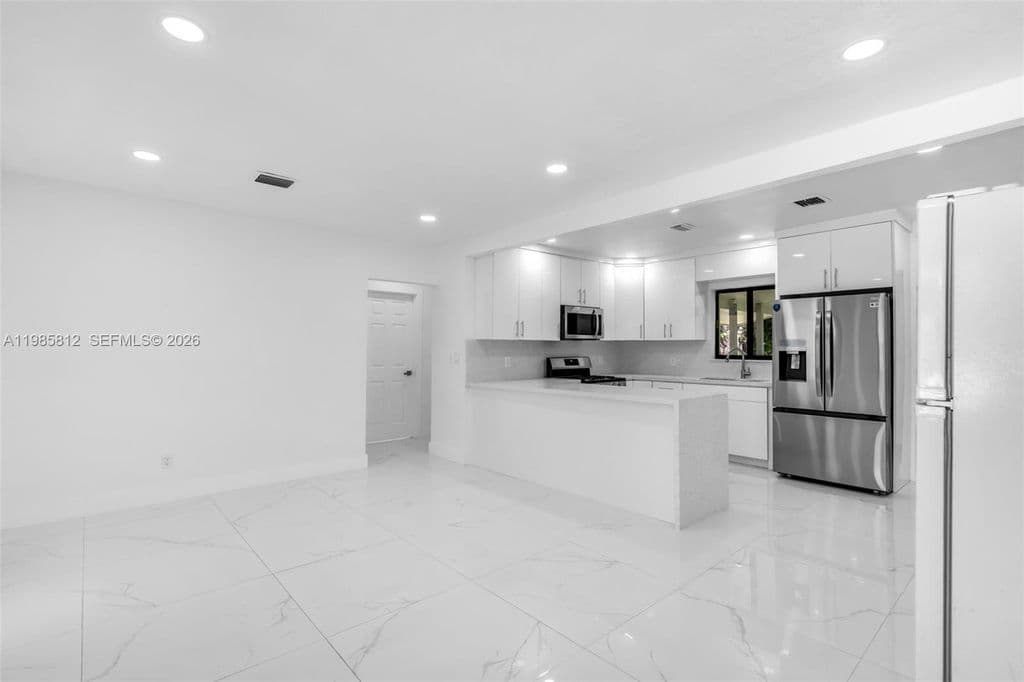 4-bedroom Single-Family Home — 1010 NE 140th St
