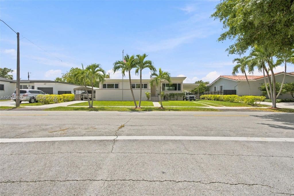 3+1 Müstakil ev — 3240 SW 84th Ave