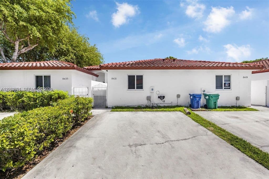 3-bedroom Property — 8421 SW 209th St #8421