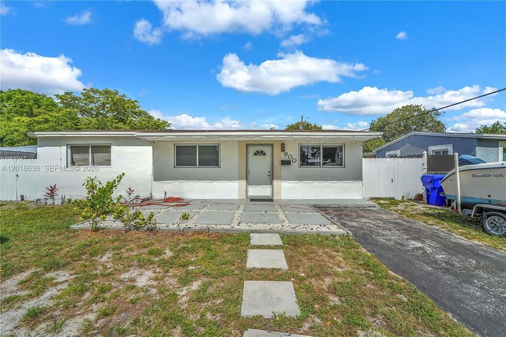 3-bedroom Single-Family Home — 900 N 70th Ave