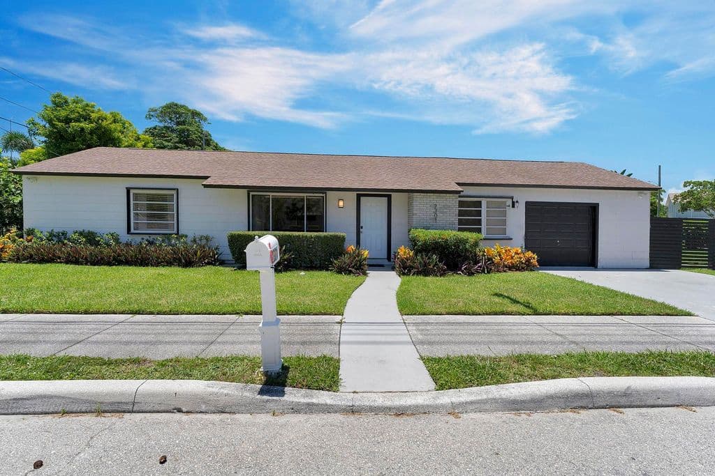 3+1 Müstakil ev — 2301 Ridgeway Avenue