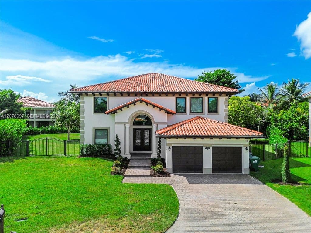5-bedroom Single-Family Home — 7516 SW 190th St