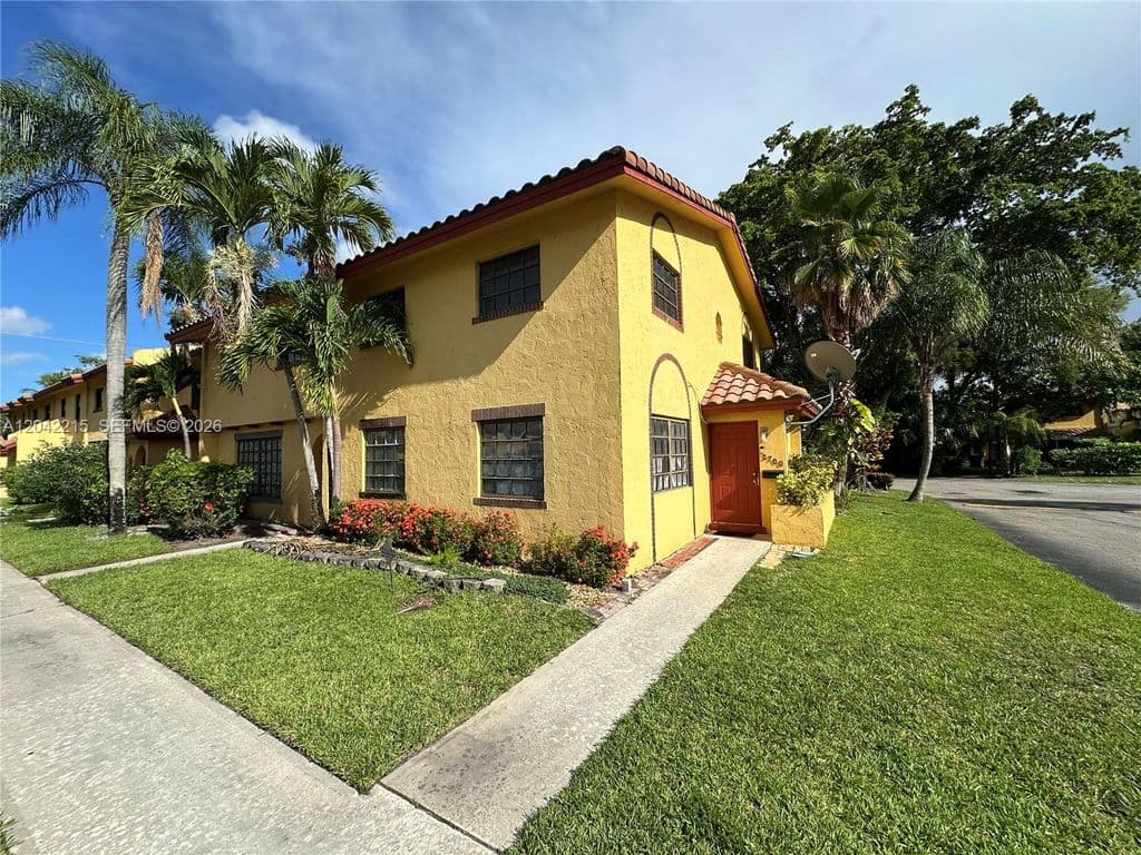 3+1 Mülk — 2700 NW 47th Ter #1001