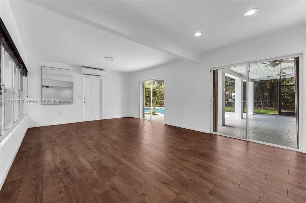 3-bedroom Single-Family Home — 11890 SW 72nd Pl