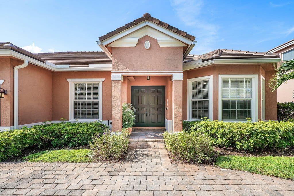 4-bedroom Single-Family Home — 9058 SEDGEWOOD Drive