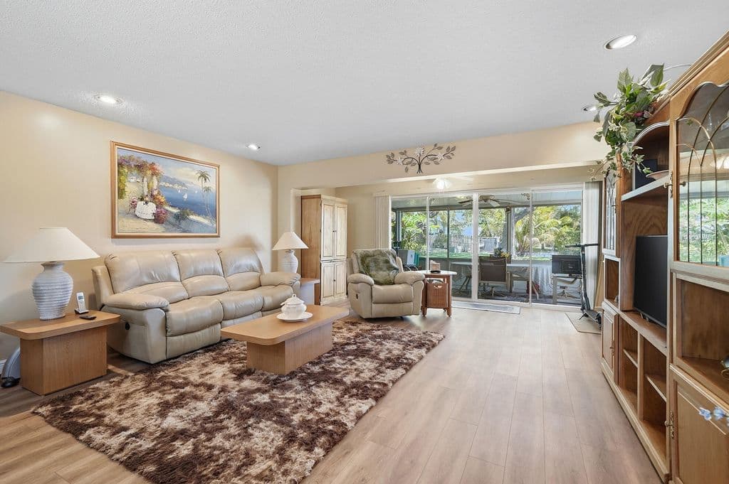 2-bedroom Condo — 1840 NW 13th Street #102