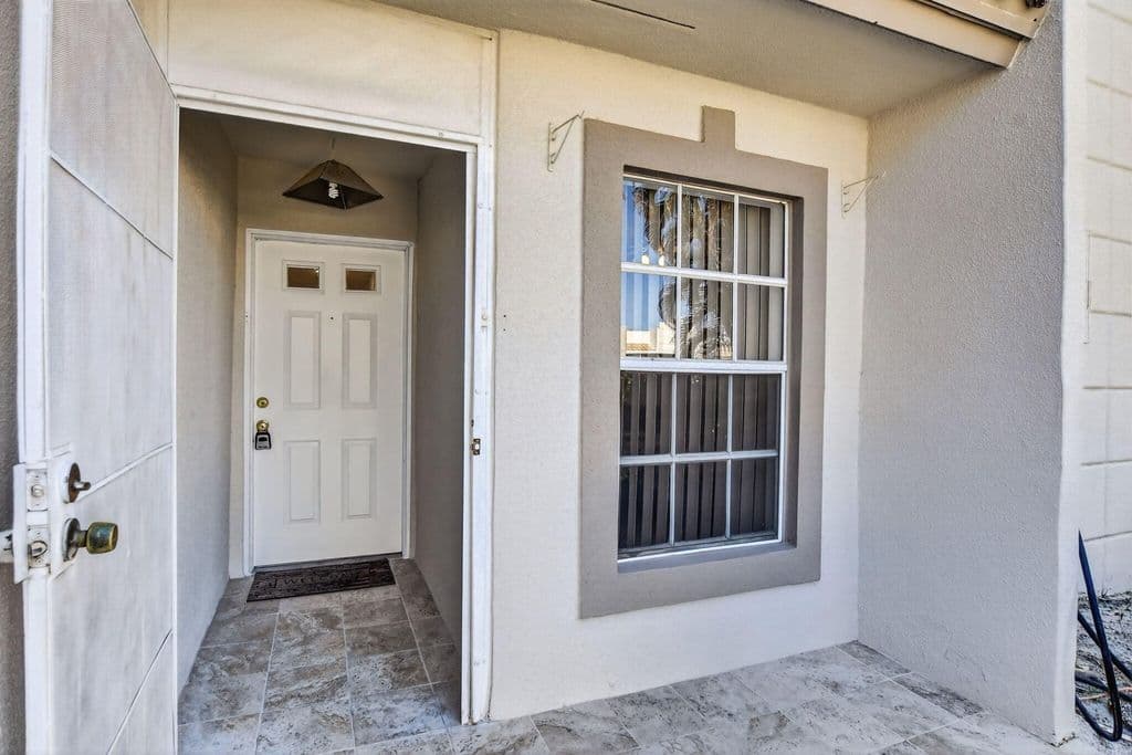 2+1 Müstakil ev — 9110 Fairbanks Lane #5