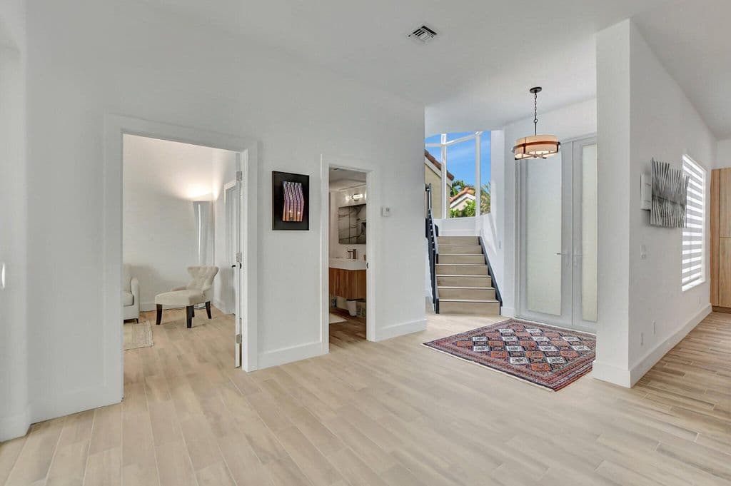 3-bedroom Property — 7477 CAMPO FLORIDO