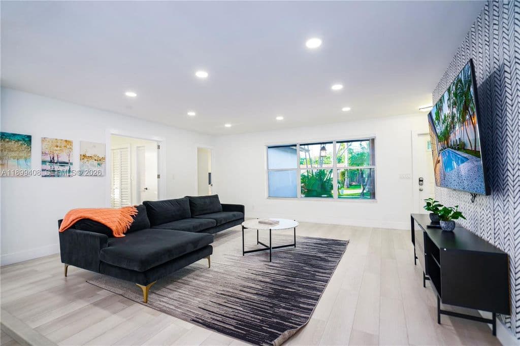 5+1 Müstakil ev — 1244 Garfield St