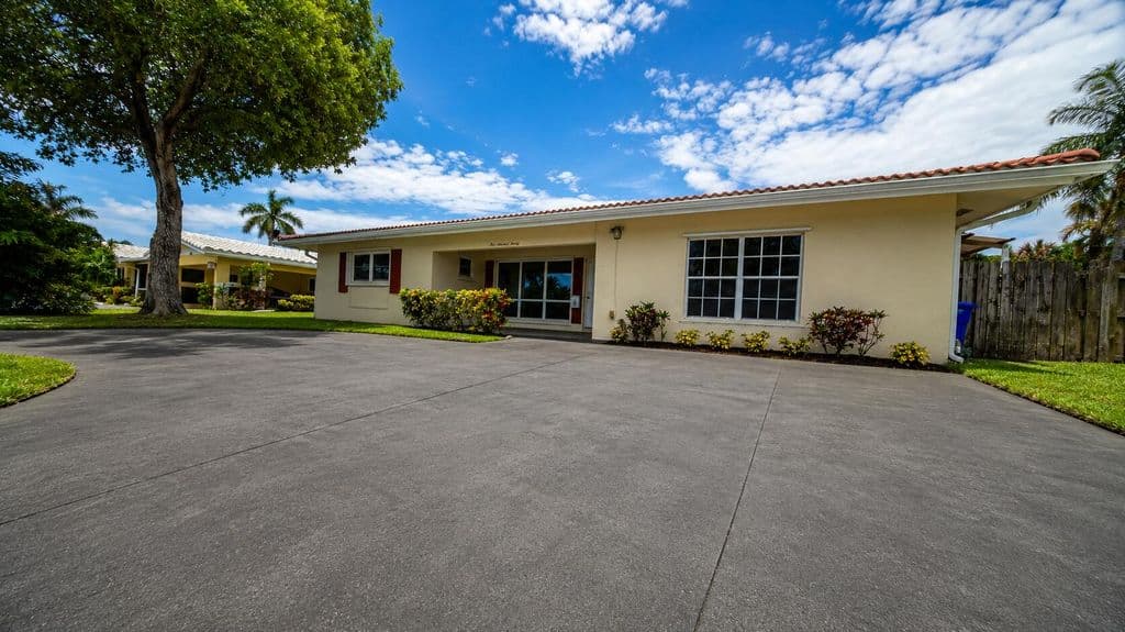 3-bedroom Single-Family Home — 420 SE 4th Court