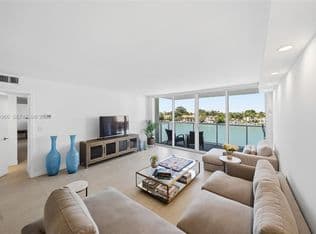 2+1 Condo — 5750 Collins Ave APT 4F, Miami Beach, 33140