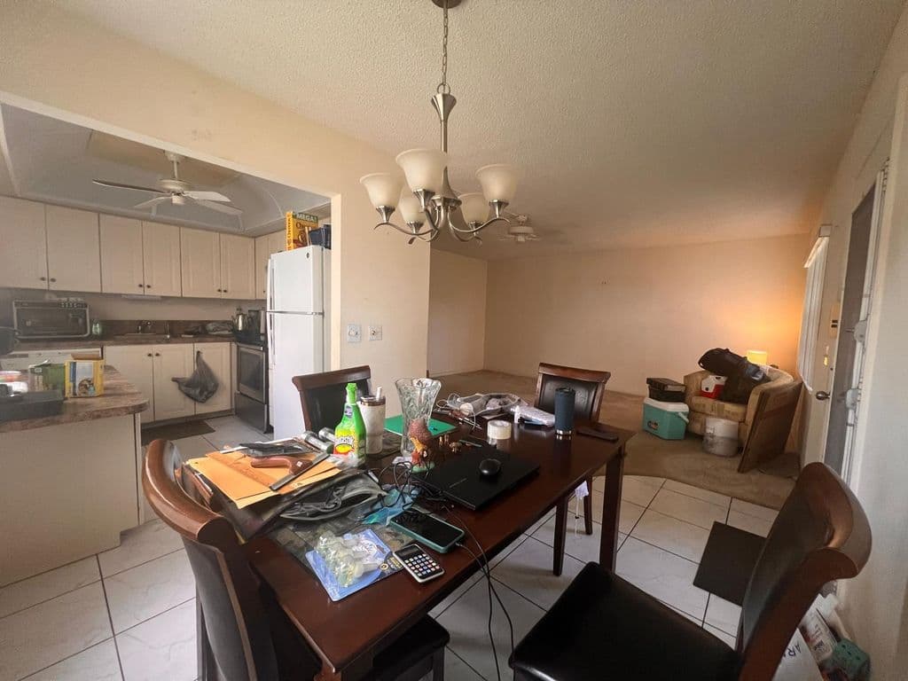 2-bedroom Condo — A Flanders #5