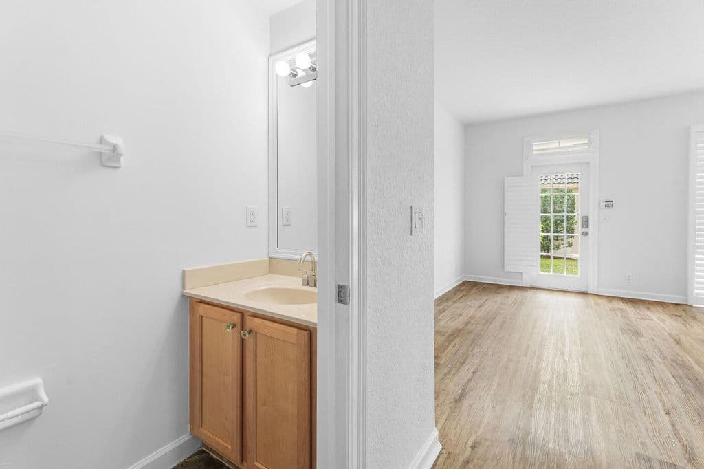 3-bedroom Property — 8058 Murano Circle