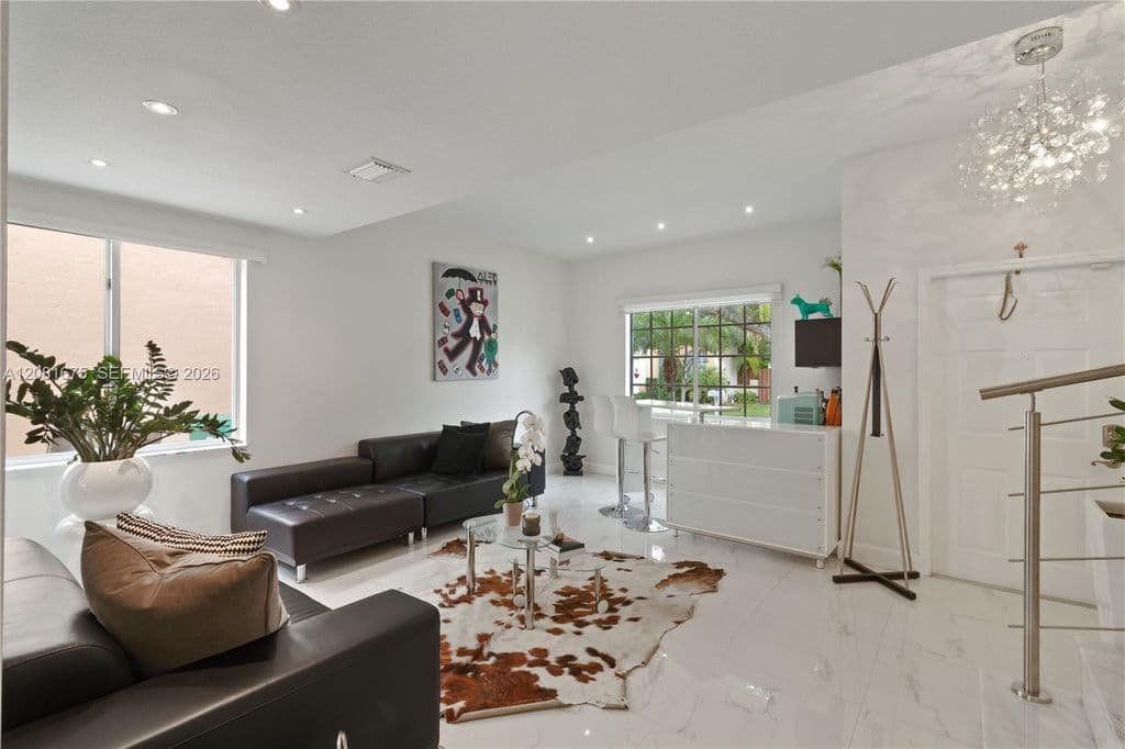 3-bedroom Single-Family Home — 10842 NW 53rd Ln