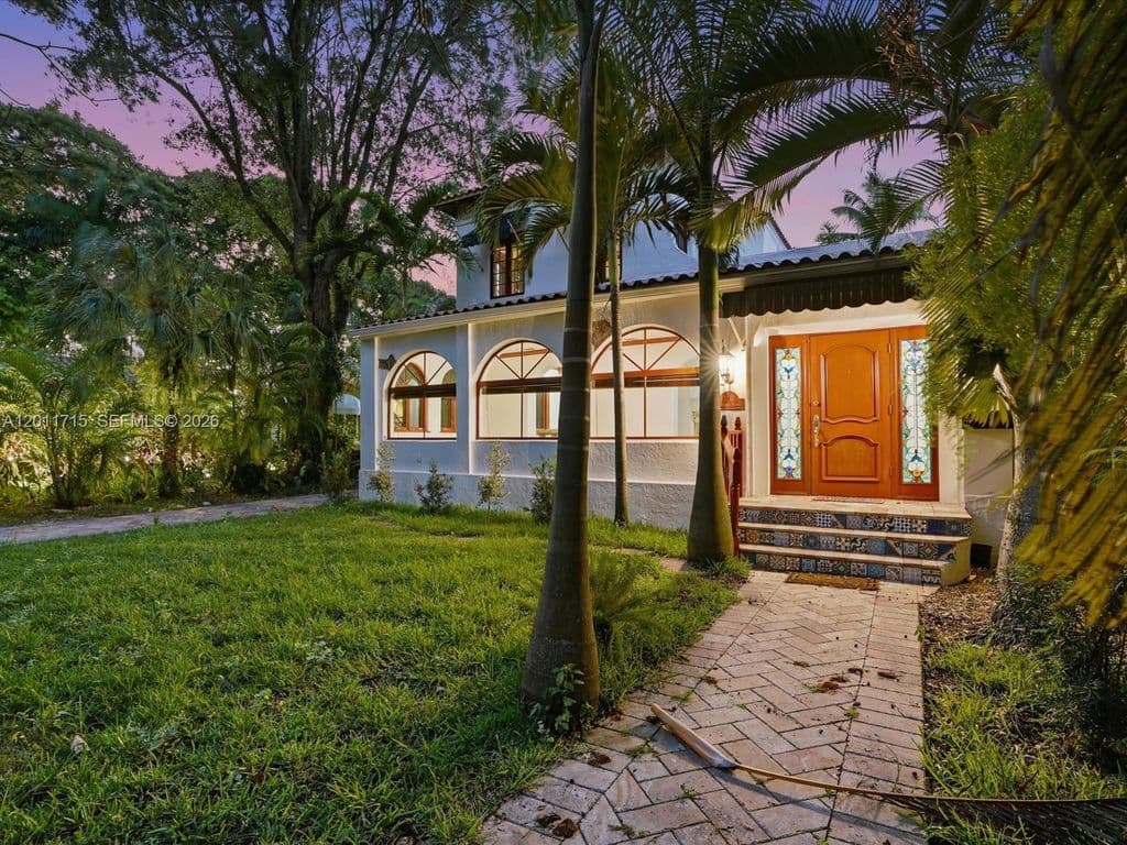 3-bedroom Single-Family Home — 1137 Asturia Ave