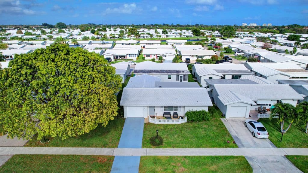 2-bedroom Single-Family Home — 716 SW 18th Street