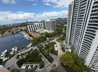 3+1 Condo — 21055 Yacht Club Dr #2403, Aventura, 33180