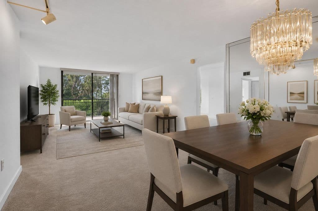 2+1 Condo — 1100 Saint Charles Place #203