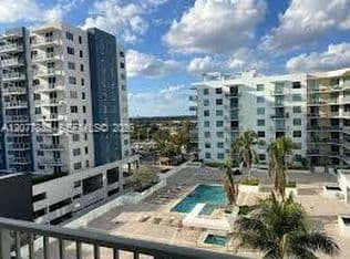 2+1 Condo — 140 S Dixie Hwy APT 1016, Hollywood, 33020