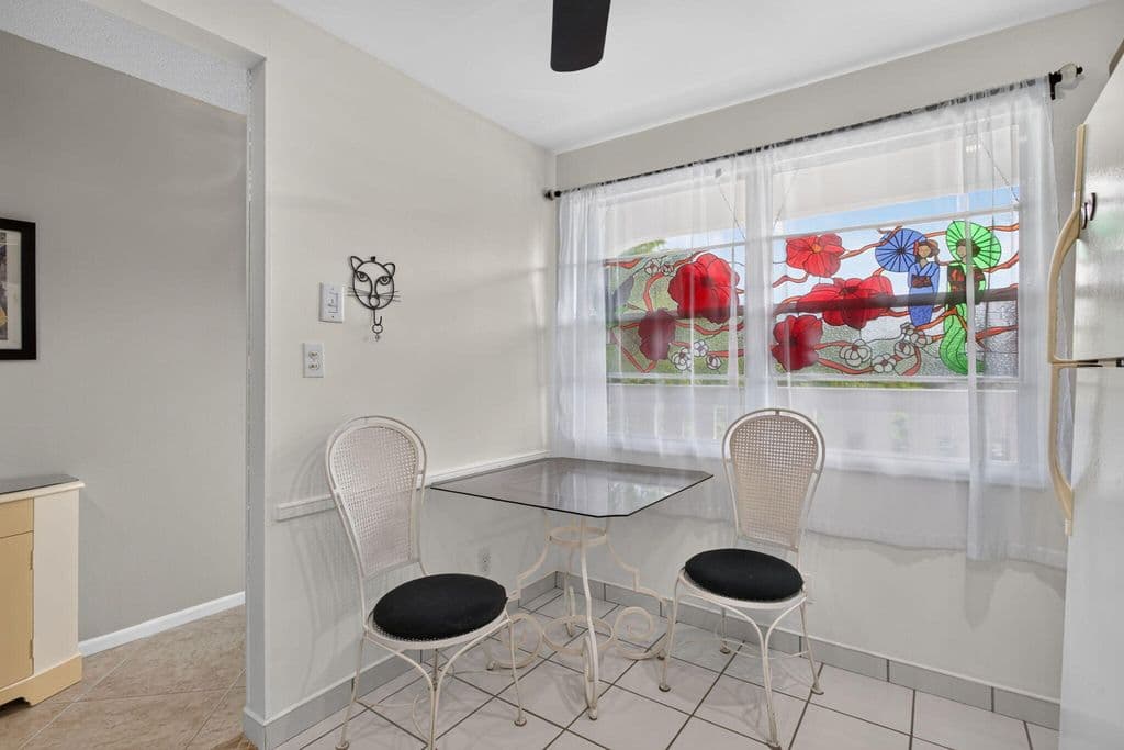 2-bedroom Condo — 2301 LUCAYA Lane #D4