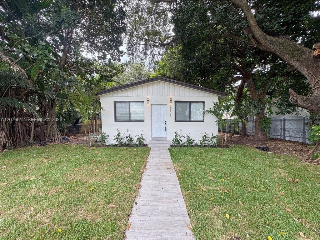 3-bedroom Single-Family Home — 2534 NW 51st Ter