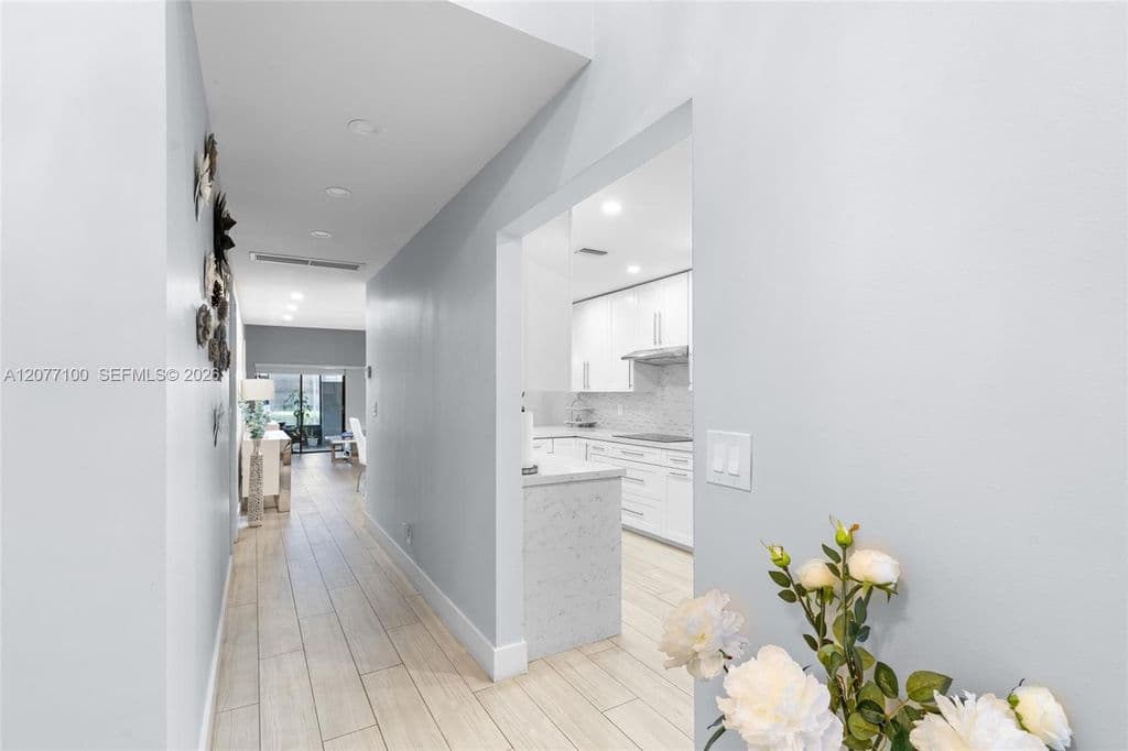 3+1 Mülk — 1064 NW 97th Ave #219