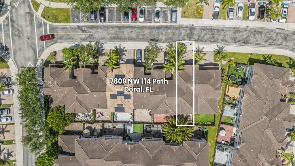 4+1 Mülk — 7809 NW 114th Path