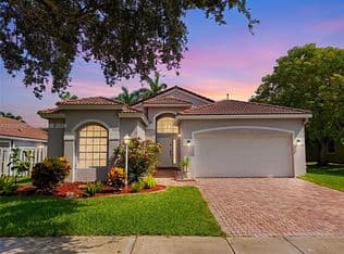 3-bedroom Single-Family Home — 13237 NW 15th Ct, Pembroke Pines, 33028