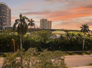 2-bedroom Condo — 300 Diplomat Pkwy APT 601, Hallandale Beach, 33009