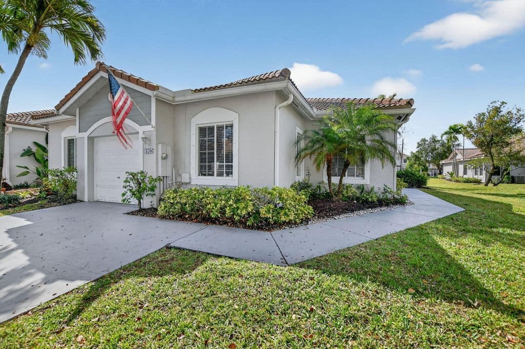 3-bedroom Single-Family Home — 4706 SW 13th Street