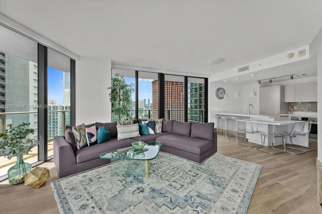 3-bedroom Condo — 501 NE 31st St Unit 2006