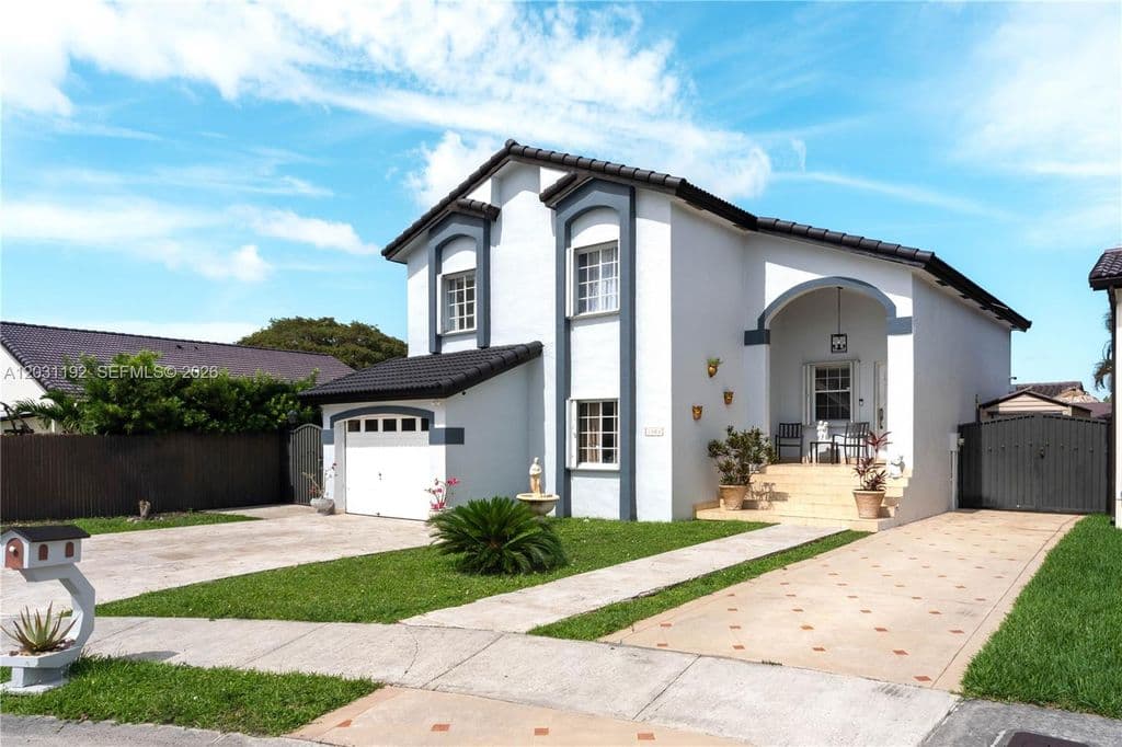 4-bedroom Single-Family Home — 1084 SW 142nd Pl