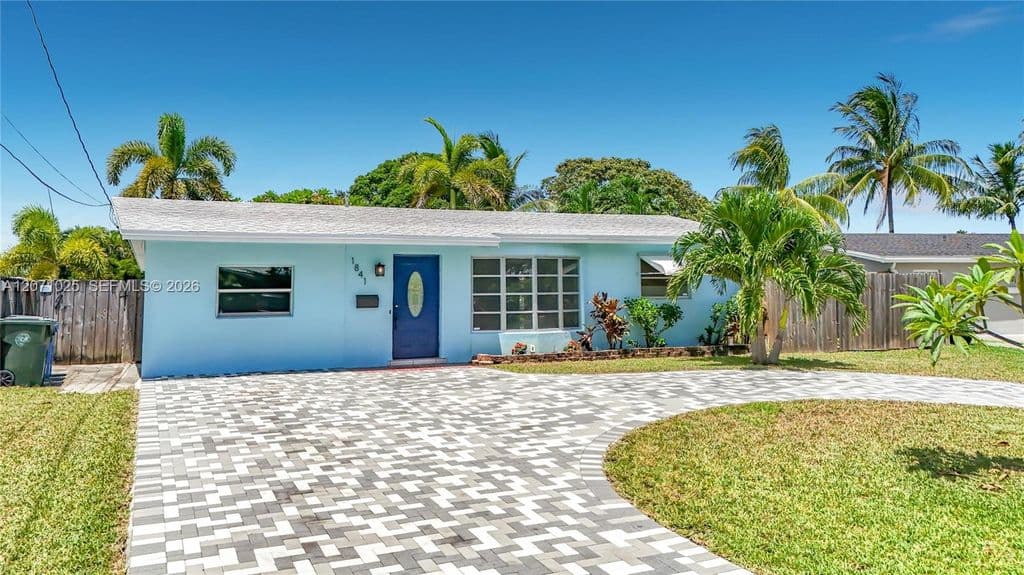 2-bedroom Single-Family Home — 1841 NW 33rd Ct