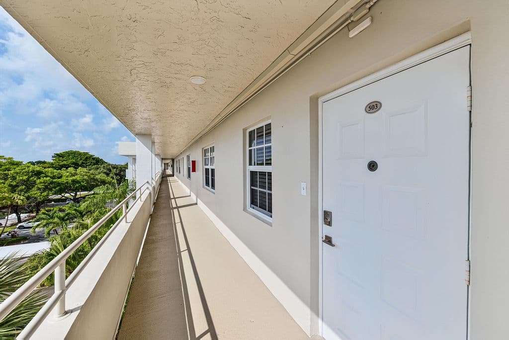 3-bedroom Condo — 804 CYPRESS Boulevard #503