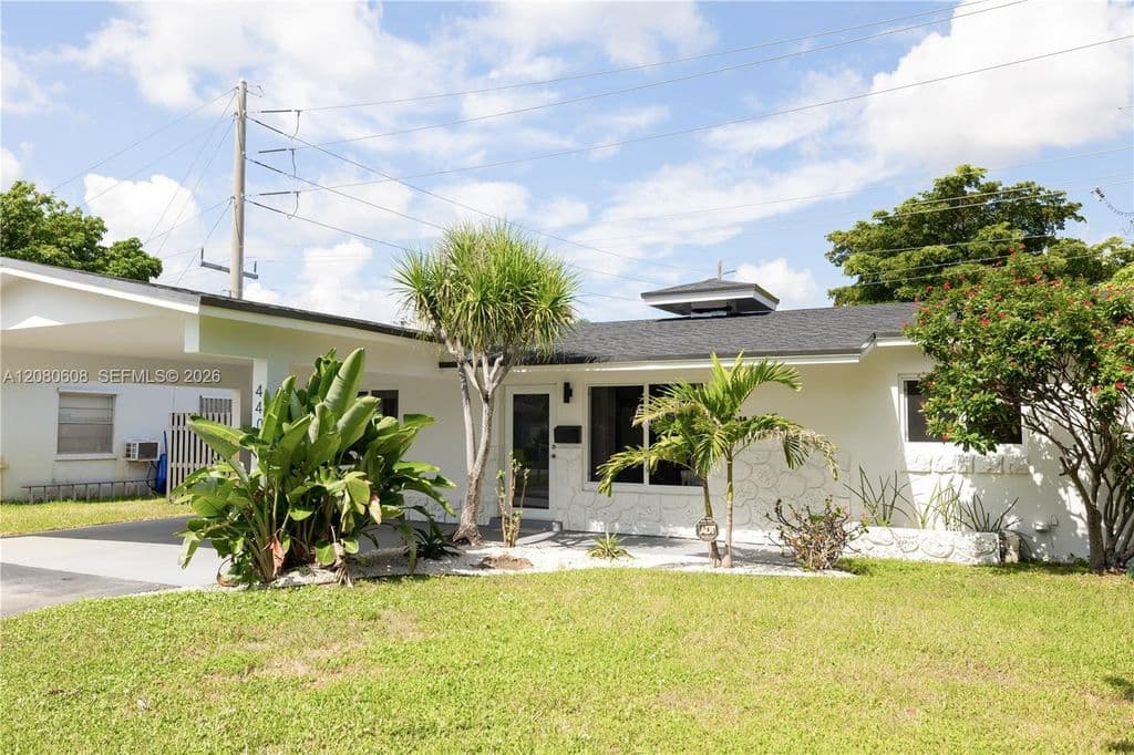 3+1 Müstakil ev — 4401 NE 13th Ave