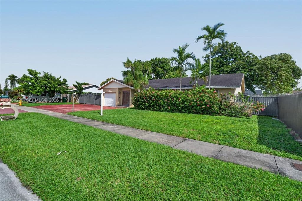 3+1 Müstakil ev — 13217 SW 44th Ln