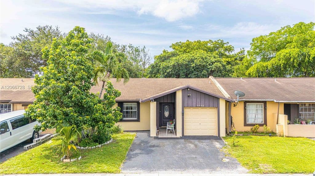 3+1 Müstakil ev — 9480 W Fern Ln