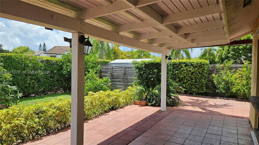 3+1 Müstakil ev — 7142 SW 103rd Court Cir
